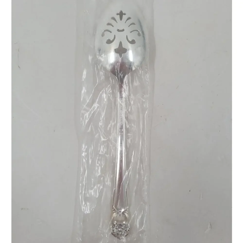 Roger Brothers Silver Plate Eternally Yours Coquette Pierced Serving Spoon New‎